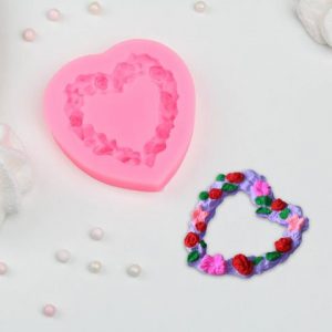 Молд силиконовый Сердце в розочках 7*7*1,3 см 3624577